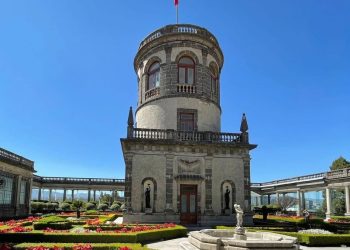 Presidenta confirma renta del Castillo de Chapultepec