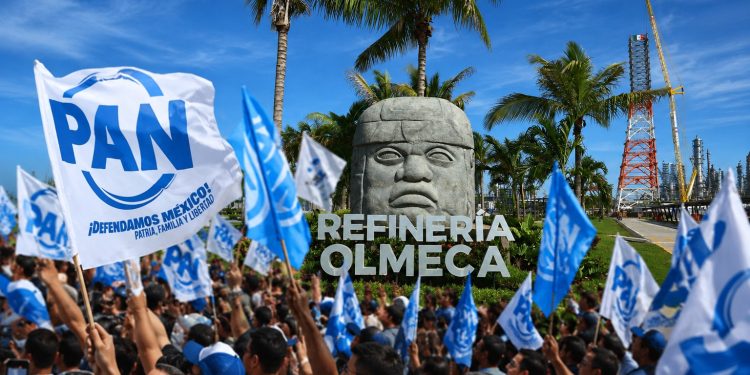 PAN apuesta por privatizar Dos Bocas