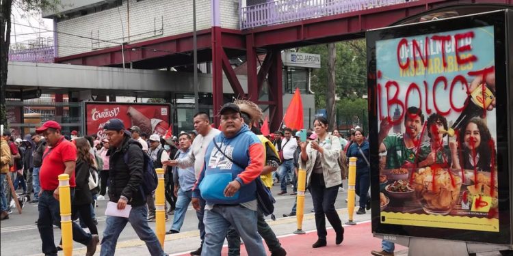 Sheinbaum y la CNTE: presidenta cuestiona bloqueos en el Estadio CDMX