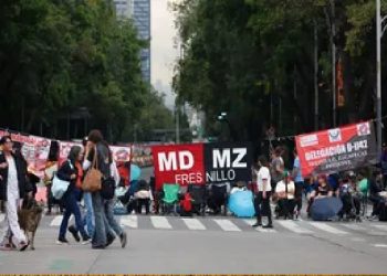 CNTE niega retiro del plantón, Sheinbaum cerrada