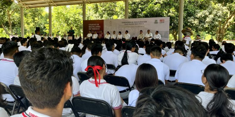 6% de los alumnos con ansiedad o depresión en Cobatab, revela director
