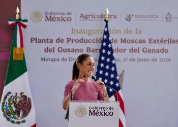 Planta de moscas estériles en Chiapas inaugurada por México y Estados Unidos para combatir el gusano barrenador.