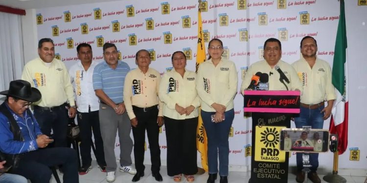 PRD Tabasco anuncia denuncia ante el IEPCT contra titular de SEMOVI por presuntas irregularidades.