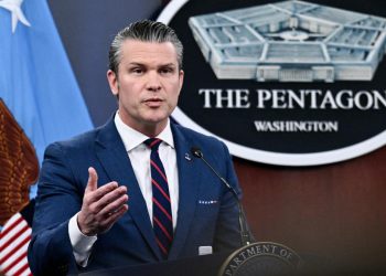 Pete Hegseth durante una audiencia sobre un posible ataque de EU a una instalación nuclear subterránea de Irán