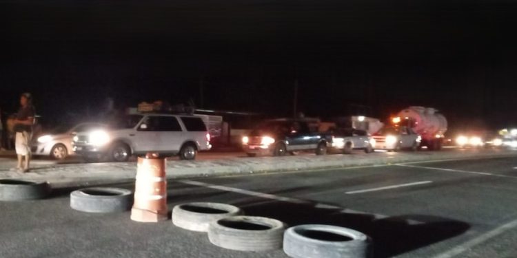 Bloqueo en la Villahermosa Frontera