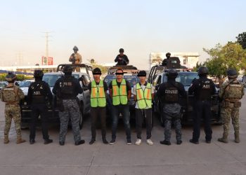 Capturan a tres sujetos tras hallazgo de una persona sin vida en Atasta