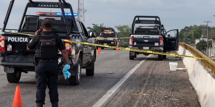 Hallan cabeza humana dentro de nevera en la carretera Villahermosa La Isla