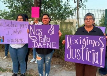 Familiares y amigos marchan en Ciudad Madero para exigir justicia por Dafne Zapata