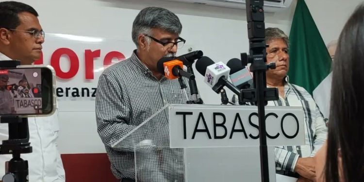 Dirigencia de Morena Tabasco anuncia denuncia contra Canaco por presuntos actos anticipados de campaña.