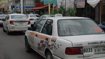 Operativo de antidoping aplicado a conductores de pochimóviles en Tabasco.