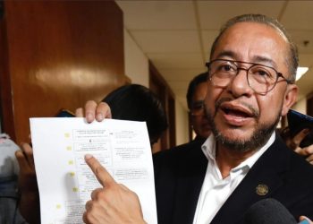 Hugo Eric Flores, dirigente de Paz y diputado federal de Morena niega conflicto por doble cargo