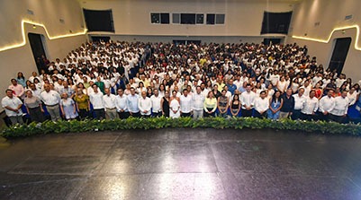 Javier May inaugura el curso de inducción para estudiantes de nuevo ingreso de la UJAT.
