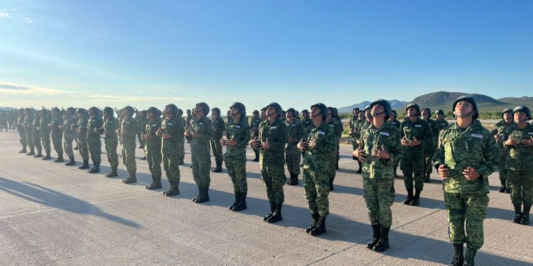 Regularización de escuelas militarizadas en México
